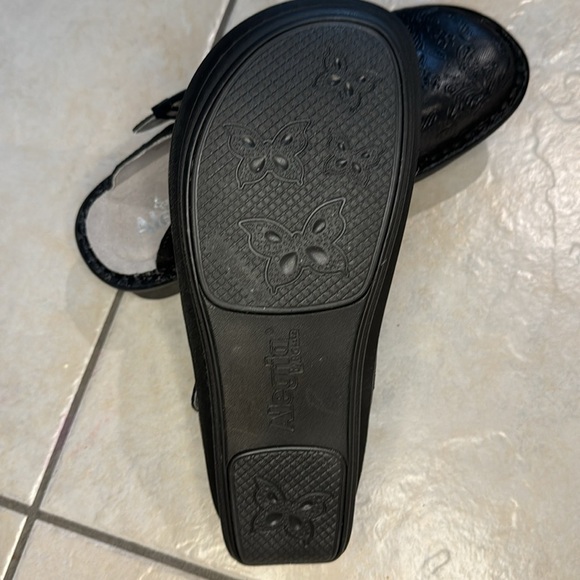 Algeria Hello Doily Mary Jane clog size EU 39/ US9 - Picture 5 of 7